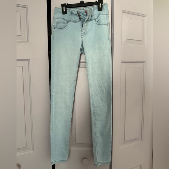 Skinny Jeans - Picture 1 of 3